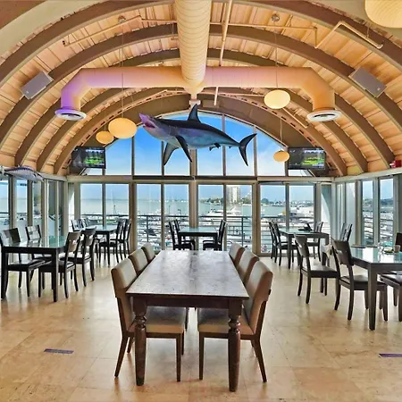 Sea Forever! Miami Skyline And Water Views